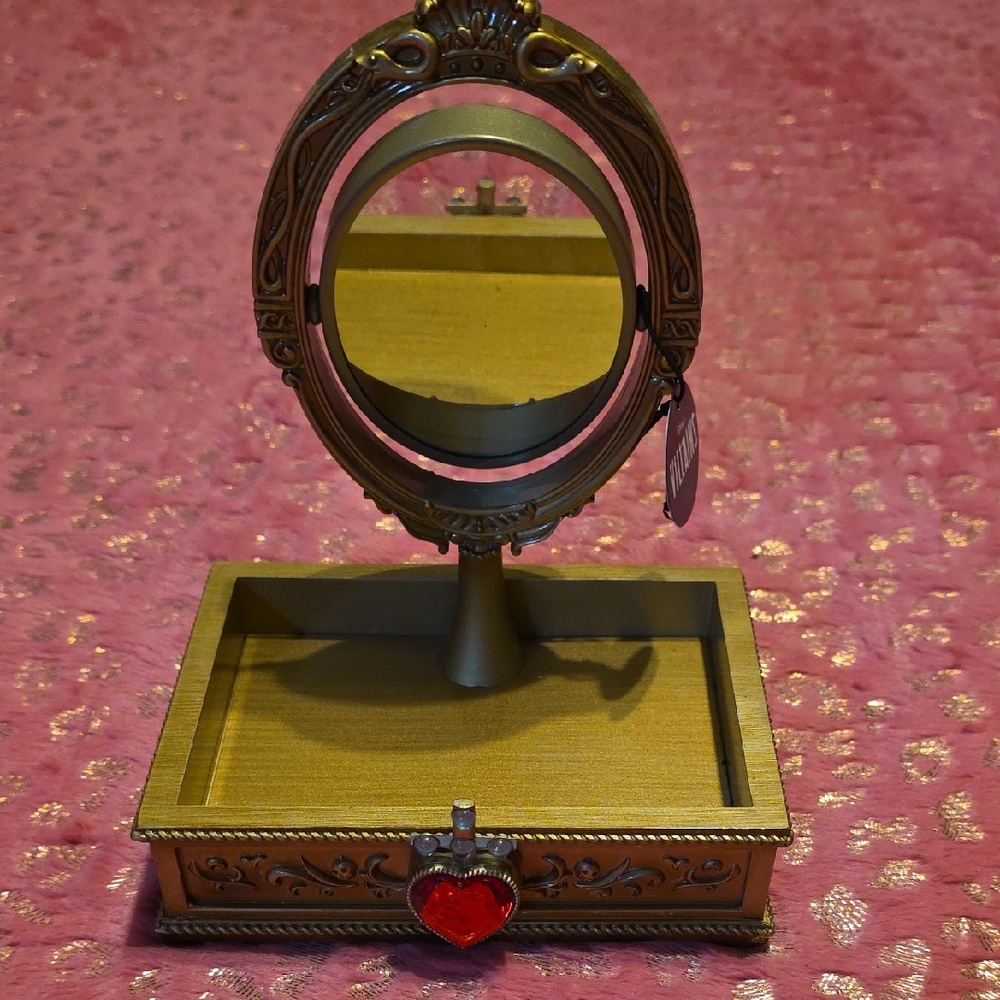 Villians Gold Jewelry Tray with Mirror